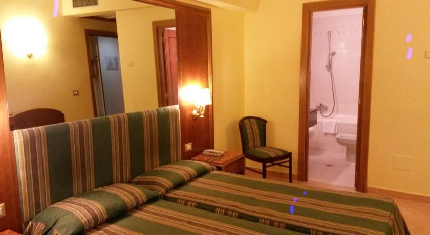 Raeli Hotel Floridia Róma Kültér fotó